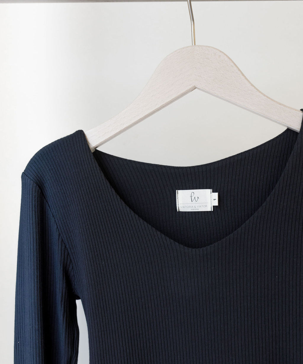 GRETA Longsleeve Black